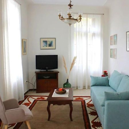 Calliope'S Neoclassical Home In The Heart Of Plaka Athena Bagian luar foto