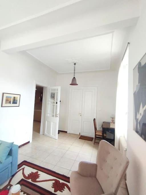 Calliope'S Neoclassical Home In The Heart Of Plaka Athena Bagian luar foto