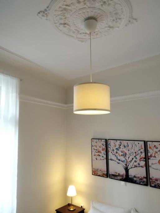 Calliope'S Neoclassical Home In The Heart Of Plaka Athena Bagian luar foto