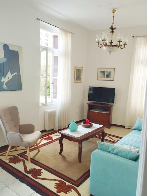 Calliope'S Neoclassical Home In The Heart Of Plaka Athena Bagian luar foto