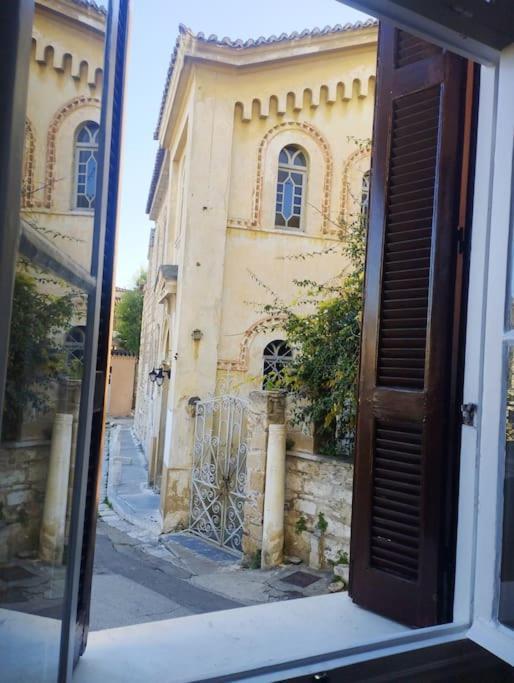 Calliope'S Neoclassical Home In The Heart Of Plaka Athena Bagian luar foto